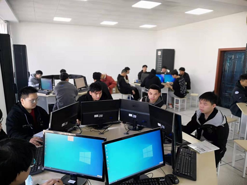 以赛促学强技能，以赛促教育人才——我校2021年高等职业技能院级竞赛“网络系统管理”赛项圆满落幕